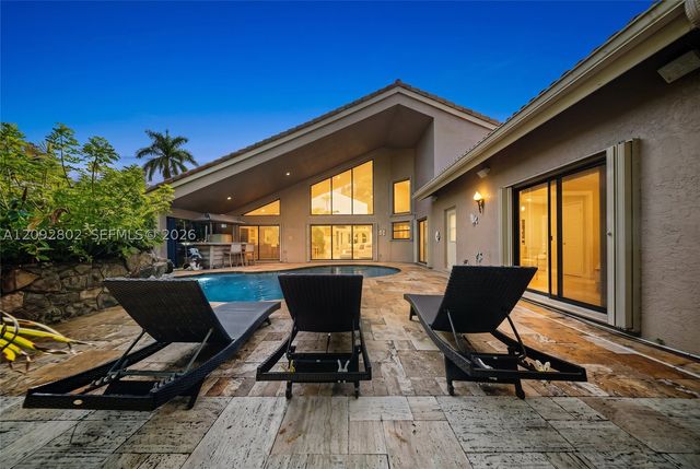 4961 NW 102nd Dr, Coral Springs, FL 33076