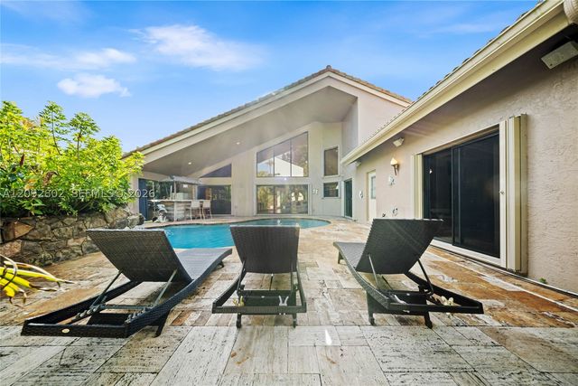 4961 NW 102nd Dr, Coral Springs, FL 33076