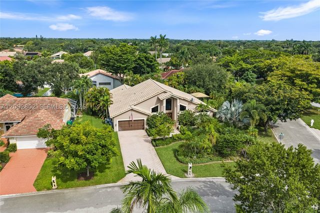 4961 NW 102nd Dr, Coral Springs, FL 33076