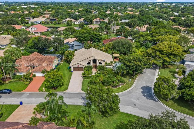 4961 NW 102nd Dr, Coral Springs, FL 33076