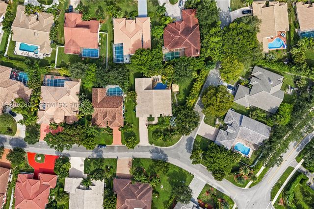 4961 NW 102nd Dr, Coral Springs, FL 33076