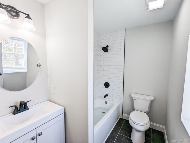 13 Woodland Lane, Huntington, NY 11743