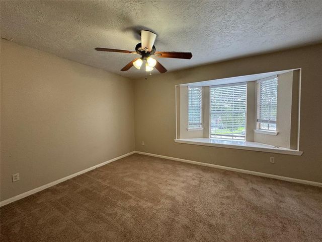 3505 Stonegate Circle, Pearland, TX 77584
