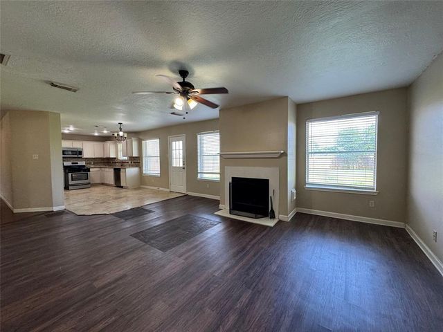 3505 Stonegate Circle, Pearland, TX 77584