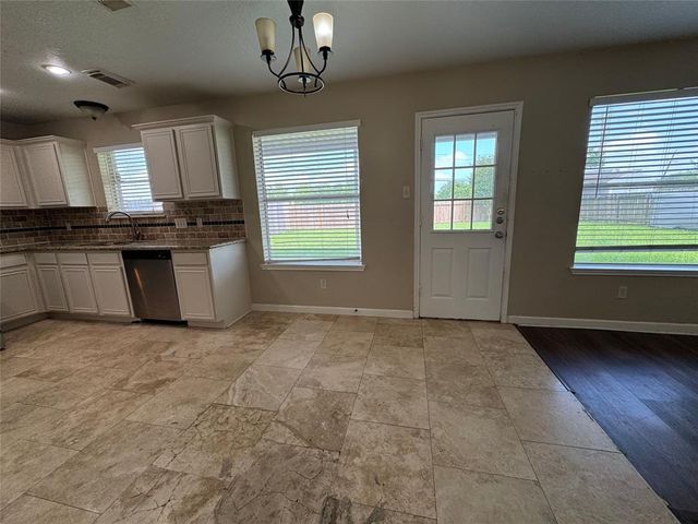 3505 Stonegate Circle, Pearland, TX 77584