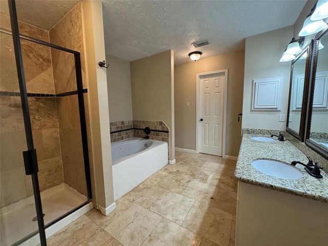 3505 Stonegate Circle, Pearland, TX 77584