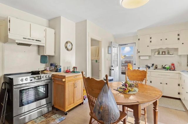 227 Laval Street, Manchester, NH 03102