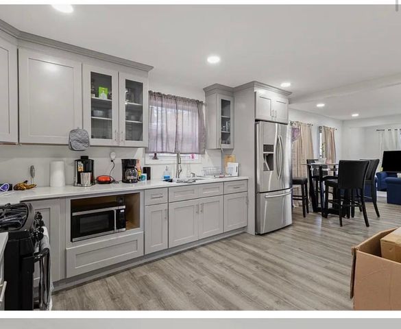 227 Laval Street, Manchester, NH 03102