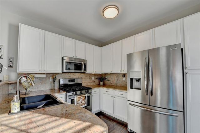 1087 Scales Road, Suwanee, GA 30024