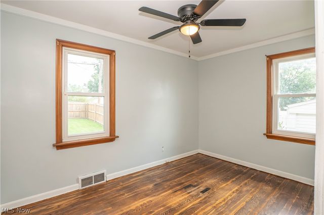 1209 Spangler Road NE, Canton, OH 44714