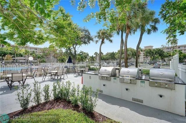 2661 S Course Drive 804, Pompano Beach, FL 33069