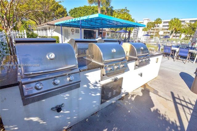 2661 S Course Drive 804, Pompano Beach, FL 33069