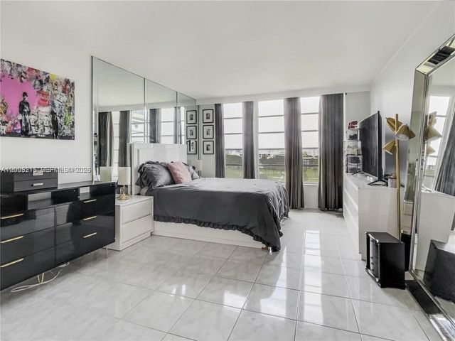 2661 S Course Drive 804, Pompano Beach, FL 33069