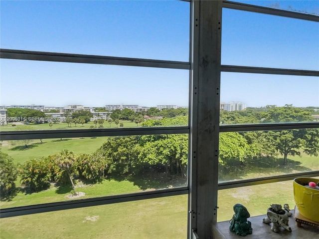 2661 S Course Drive 804, Pompano Beach, FL 33069