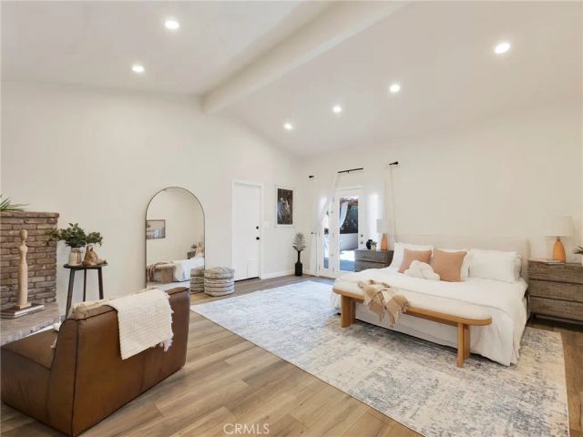 11606 Woodley, Granada Hills, CA 91344