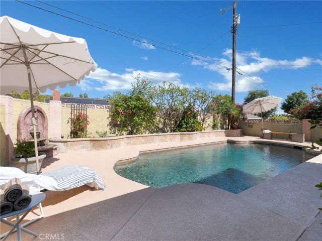 11606 Woodley, Granada Hills, CA 91344