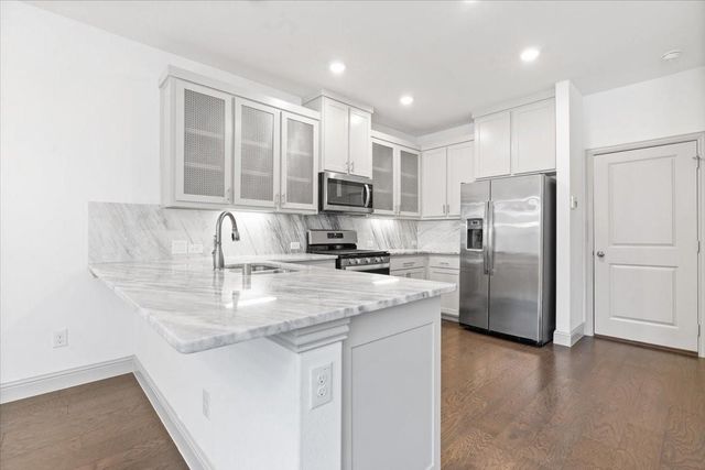 4725 Smokey Quartz Lane, Arlington, TX 76005
