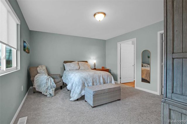 2824 Somerset Street, Lapeer, MI 48446