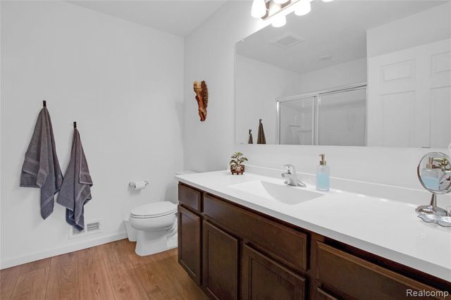 2824 Somerset Street, Lapeer, MI 48446