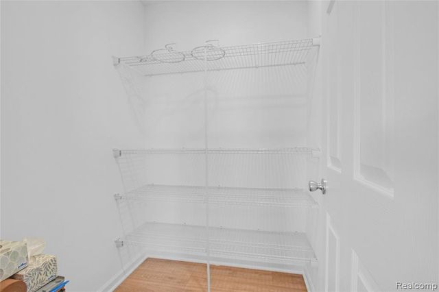 2824 Somerset Street, Lapeer, MI 48446