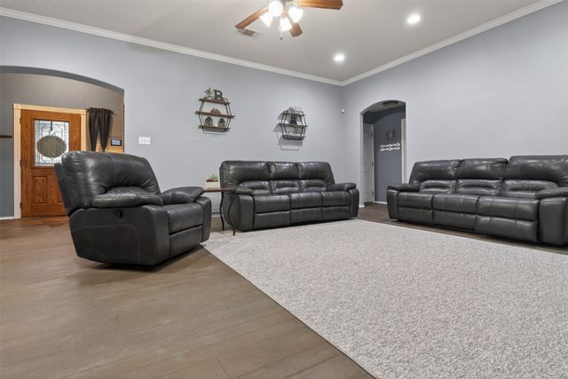 629 E Sheila Circle, Joshua, TX 76058