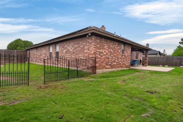 629 E Sheila Circle, Joshua, TX 76058