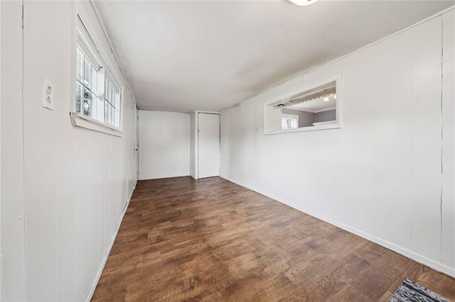 25 Chapel St, Almond, NY 14804