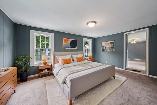 25 Chapel St, Almond, NY 14804