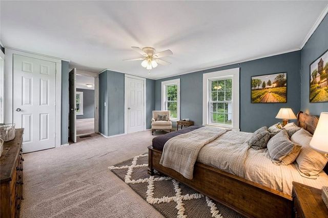 25 Chapel St, Almond, NY 14804