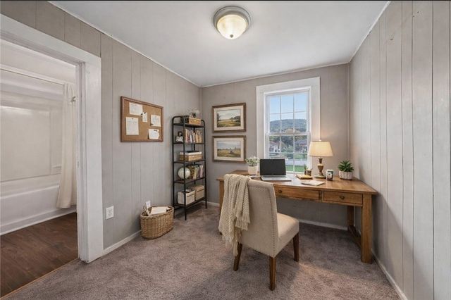 25 Chapel St, Almond, NY 14804