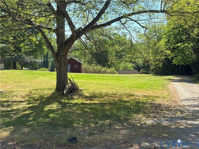 127 Hanover Ave, Colonial Heights, VA 23834