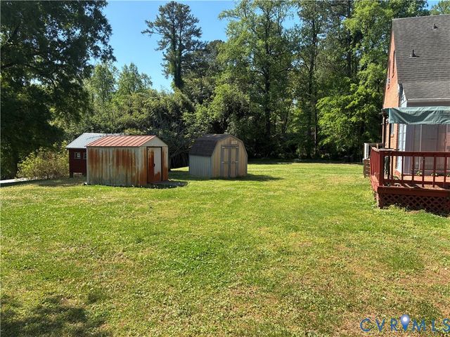 127 Hanover Ave, Colonial Heights, VA 23834