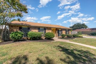 5065 Pemberton Lane, The Colony, TX 75056