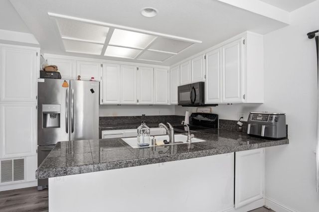 3816 Wichita Way, Modesto, CA 95357