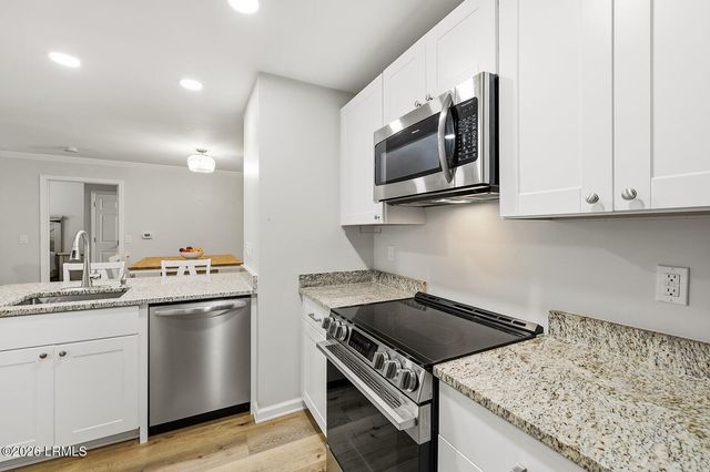 50 Pebble Beach Cv Apt E115, Bluffton, SC 29910