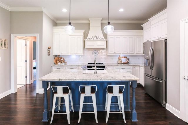 4194 Camryn Road, Lake Charles, LA 70611