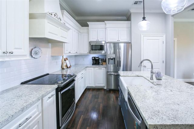 4194 Camryn Road, Lake Charles, LA 70611