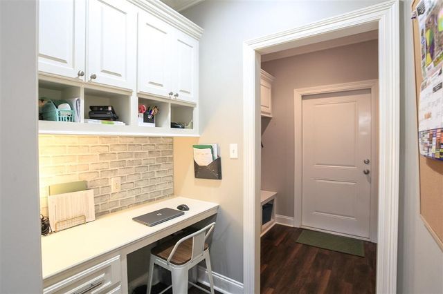 4194 Camryn Road, Lake Charles, LA 70611