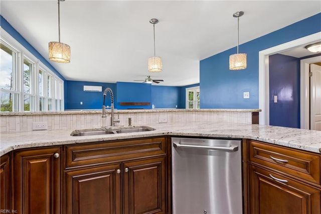 80 Messick RD, Poquoson, VA 23662