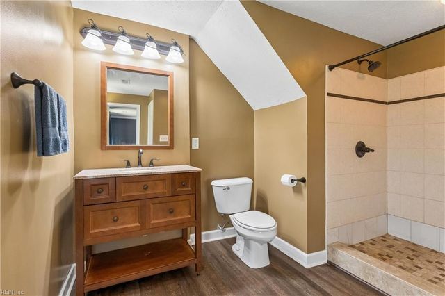 80 Messick RD, Poquoson, VA 23662