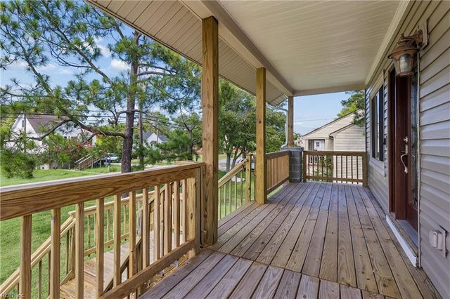 80 Messick RD, Poquoson, VA 23662