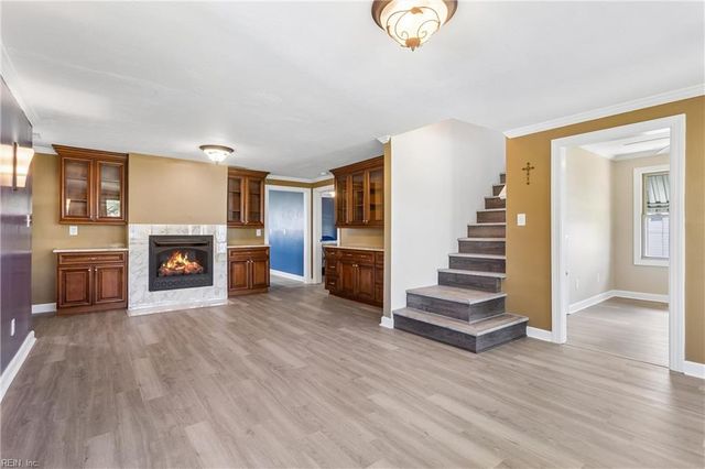 80 Messick RD, Poquoson, VA 23662