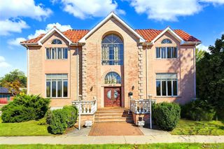 160-01 13 Avenue, Whitestone, NY 11357