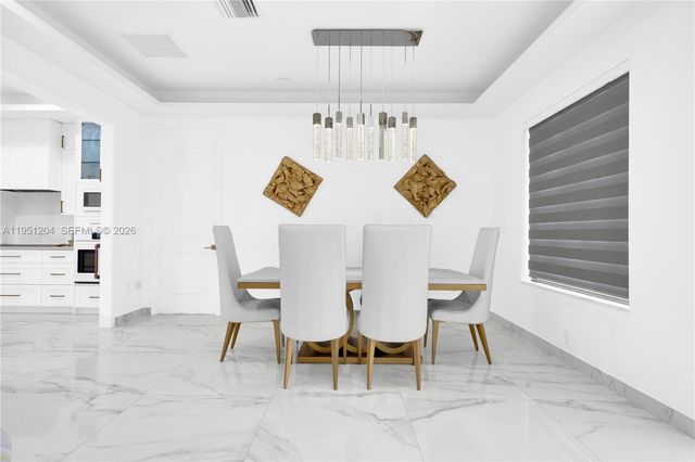 13341 SW 41st St, Miami, FL 33175