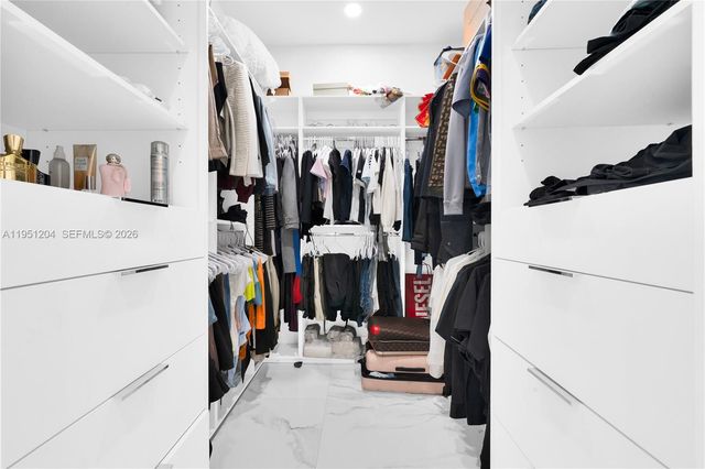 13341 SW 41st St, Miami, FL 33175