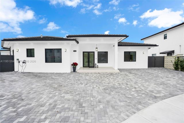 13341 SW 41st St, Miami, FL 33175