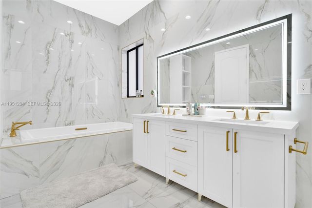 13341 SW 41st St, Miami, FL 33175