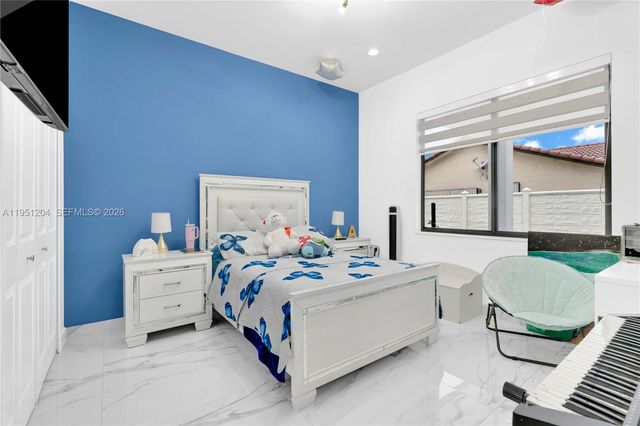 13341 SW 41st St, Miami, FL 33175