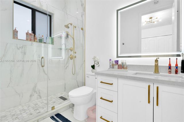 13341 SW 41st St, Miami, FL 33175