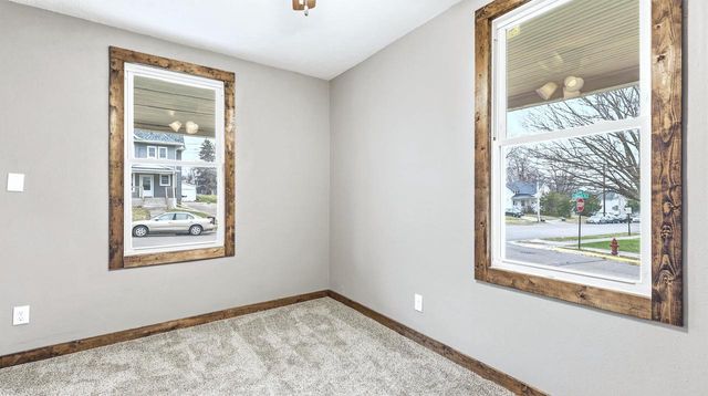 480 W Cedar Street, Platteville, WI 53808